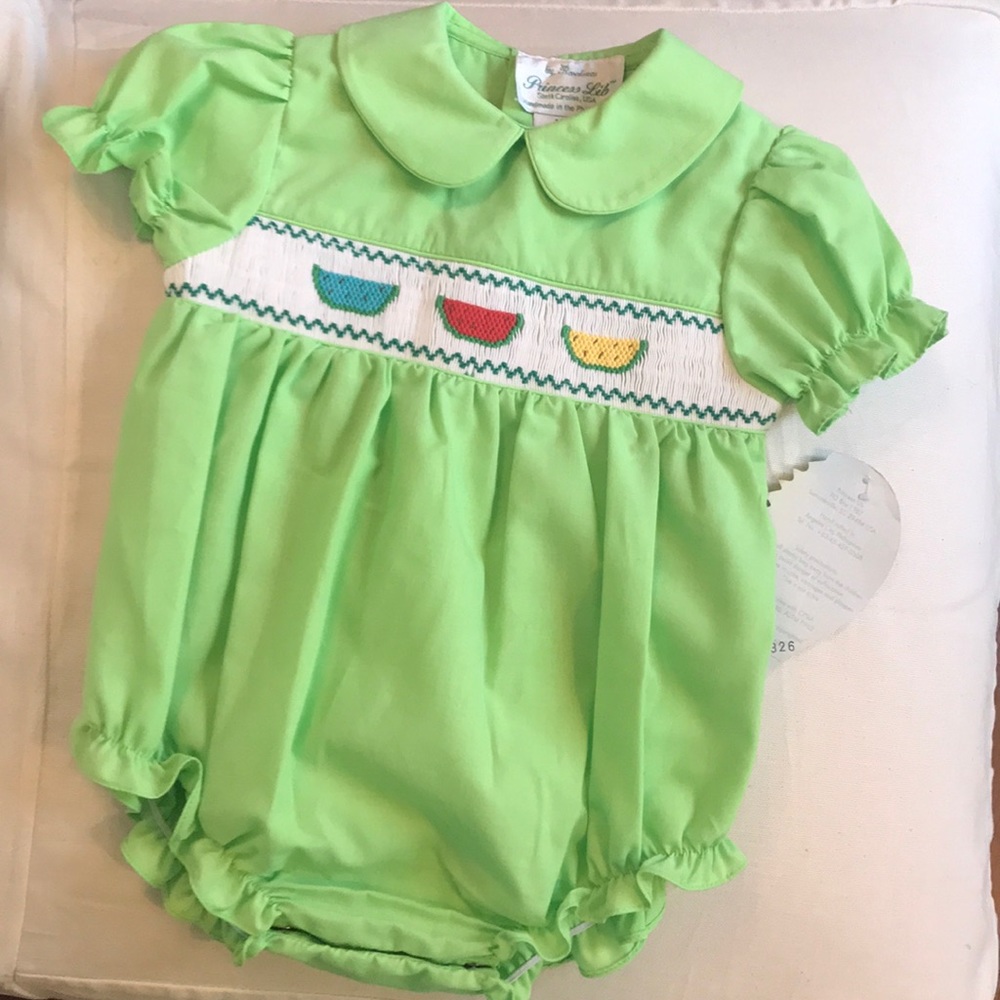 NWT Princess Lib smocked bubble size 12 month